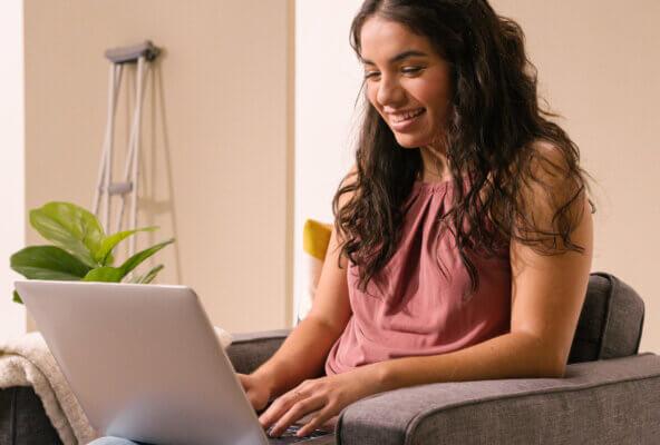 Patient looks at medical practice advertising while searching for a new provider on computer